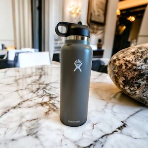 Gray 40 oz Hydro flask straw lid NEW